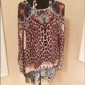 Shell Flow Shirt with Fringe on sleeves/bottom